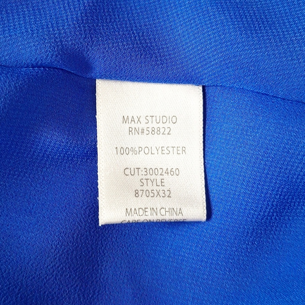 Max Studio “NEW” Blue V-Neck Surplice Front Gorpcore Sleeveless Blouse Size S - Picture 12 of 14